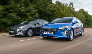 Hyundai Ioniq vs Toyota Prius - header