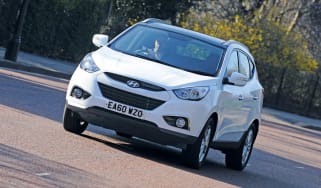 Hyundai ix35 corner