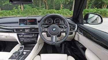 Used BMW X6 - dash