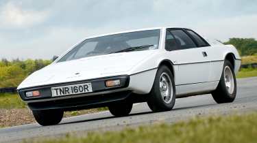 Lotus Esprit - front static