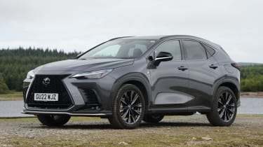 Lexus NX - front static