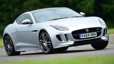 Jaguar F-Type - front cornering