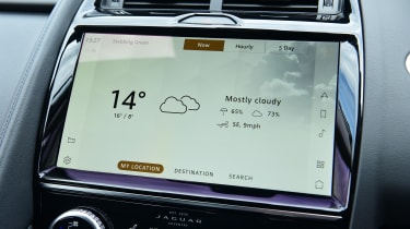 Jaguar E-Pace - screen