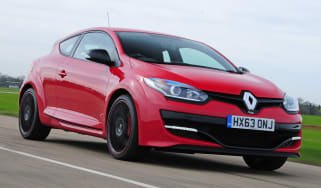 Renault-Megane-RS-2014-front-quarter