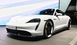 Porsche Taycan - Frankfurt front